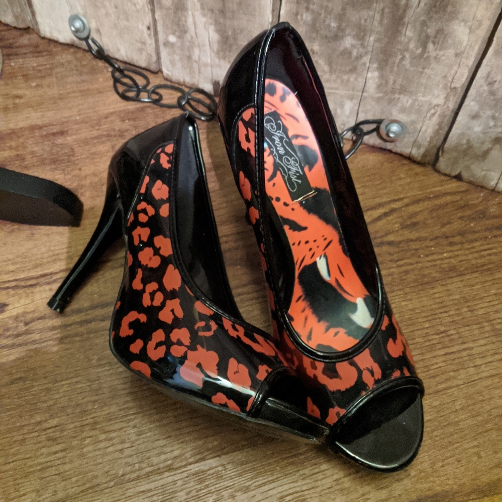 Iron fist 4" beauties.  Sz 8
